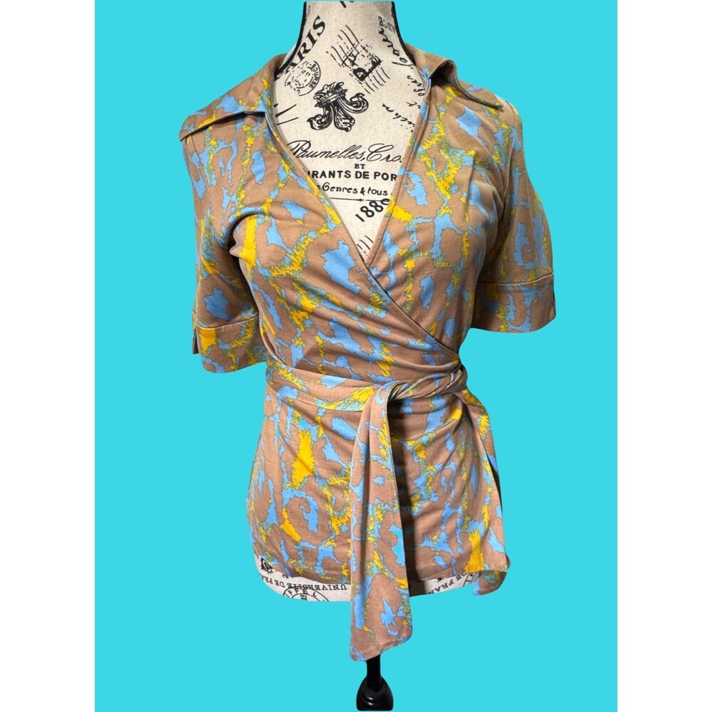 Vintage Diane von Furstenberg 100% Silk Wrap Top size 10 Authentic DVF